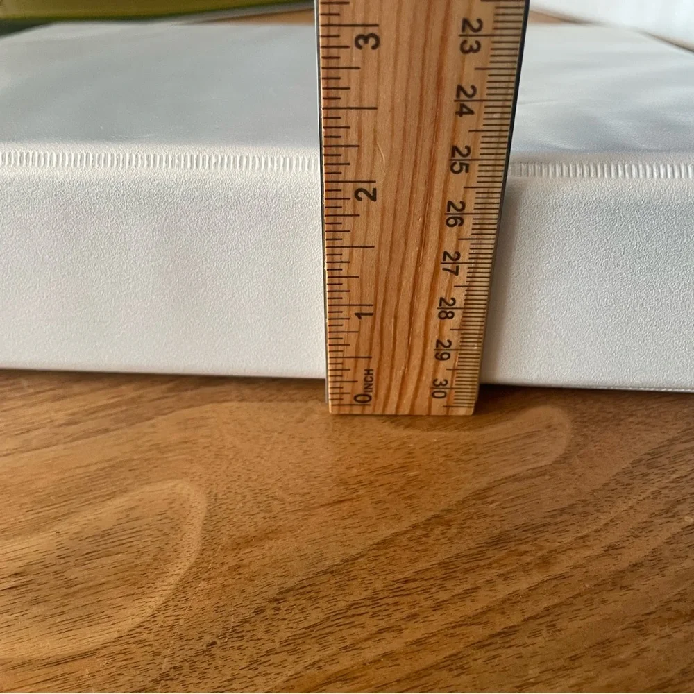 Set of 5 3-ring binders